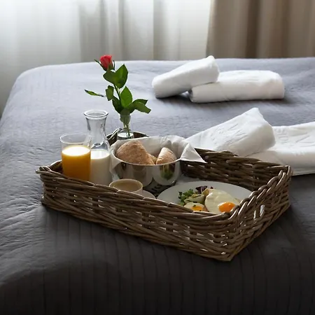 Hotel apartamentowy Vivi & 4*
