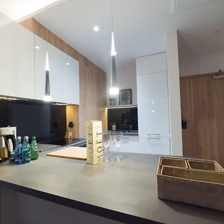 Vivi & Apartmanhotel 4*