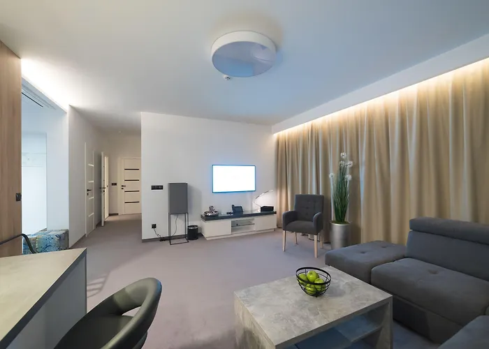 Aparthotel Vivi & 4*