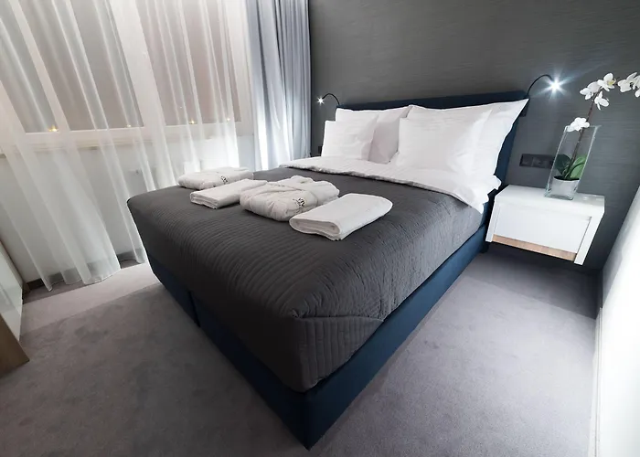 Vivi & Aparthotel 4*