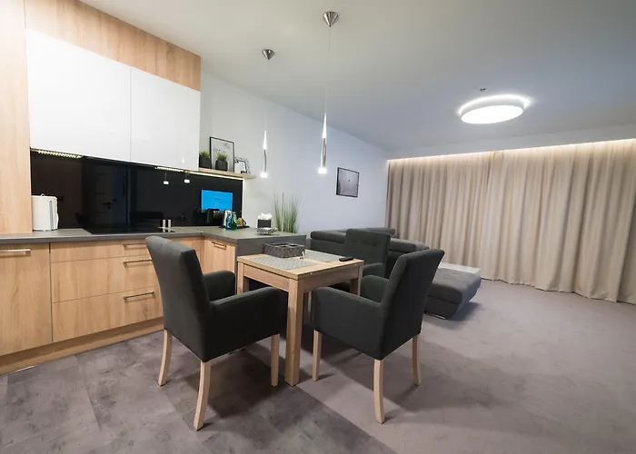 Aparthotel Vivi & 4*