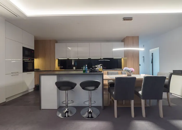 Vivi & מלון דירות ז'ורי