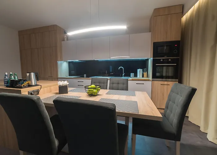 מלון דירות Vivi & 4*