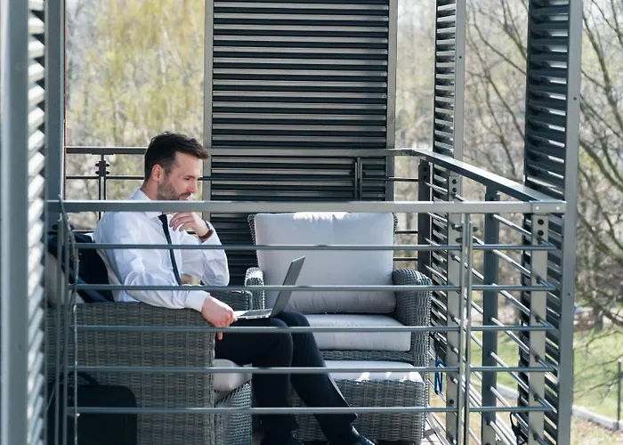 Vivi & Aparthotel 4*