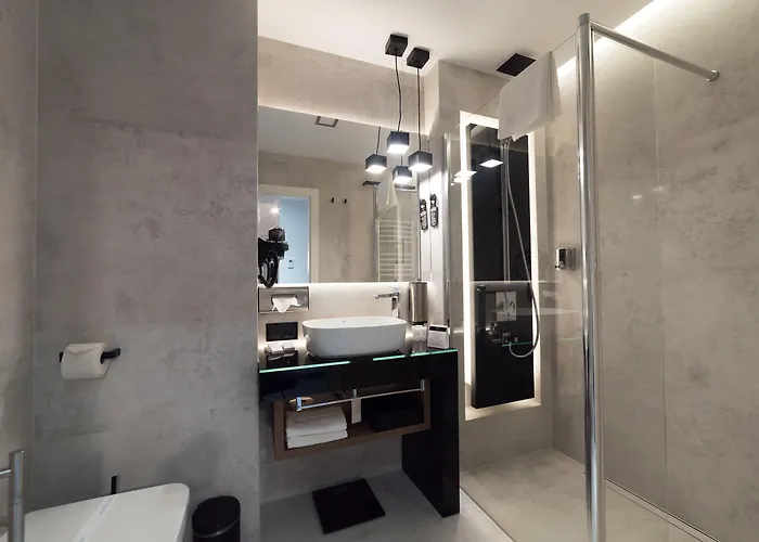 Vivi & מלון דירות ז'ורי