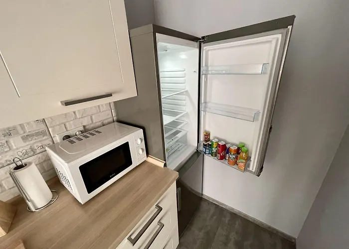 Aparthotel Vivi & 4*